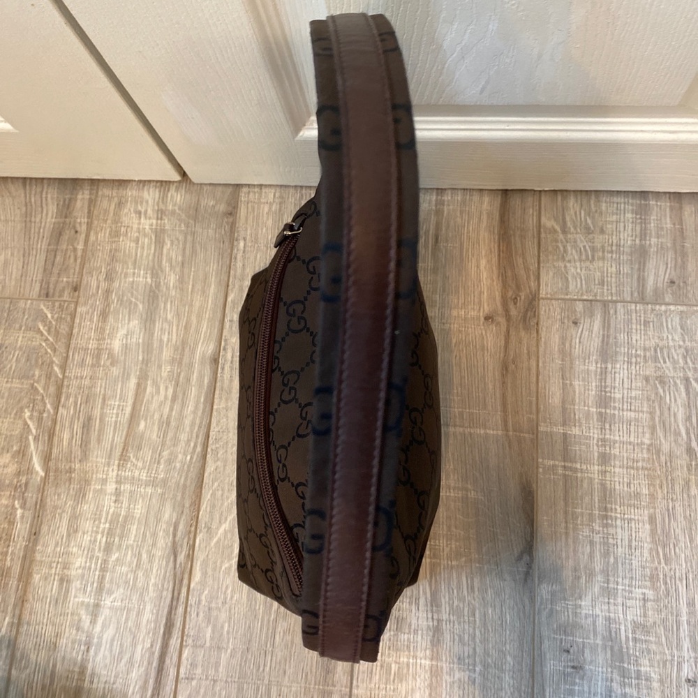 Gucci Shoulder Bag - Picture 4 of 11